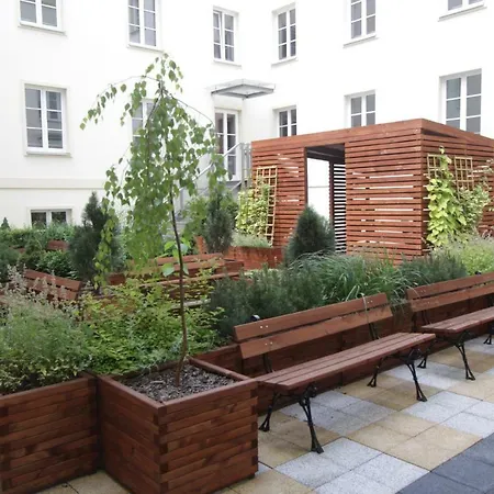 Dom Pomocy Studentom * Варшава