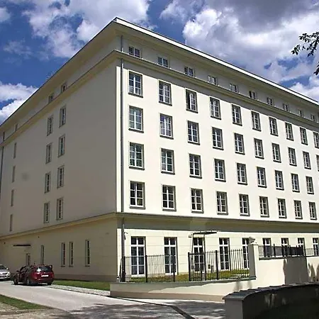Hostel Dom Pomocy Studentom Varsó