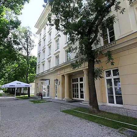 Dom Pomocy Studentom Varsó