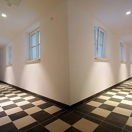 Dom Pomocy Studentom Hostel