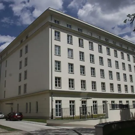 Dom Pomocy Studentom Hostel