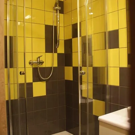 Dom Pomocy Studentom Vandrarhem *